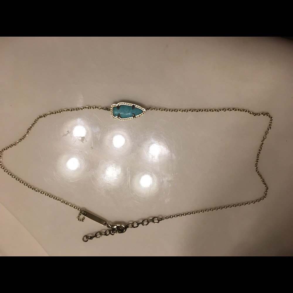 Kendra Scott necklace